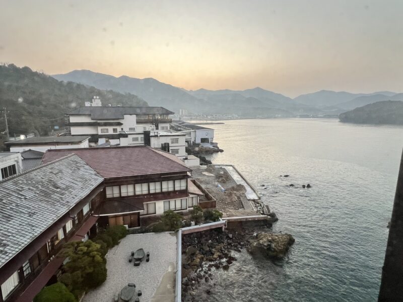 萩小町の部屋からの朝日